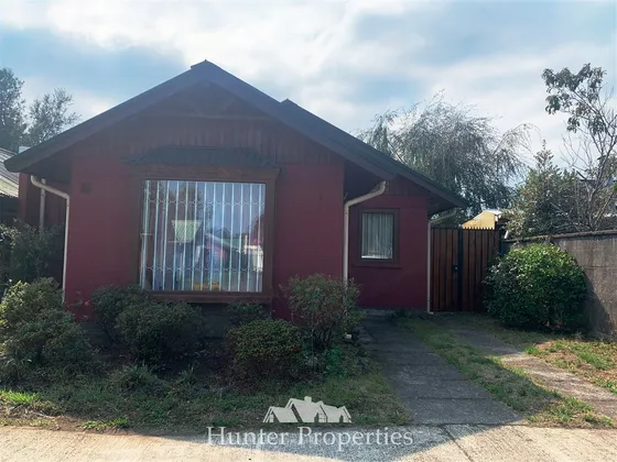 Casa En Venta De 3 Dorm. 2 Baños En El Centro De Pucón