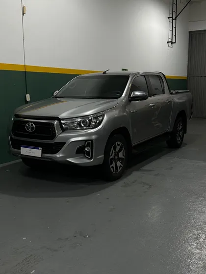 Toyota Hilux Pick-up 2.8 Cd Srx 177cv 4x2 At