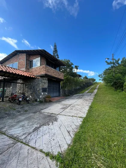 Casa De Campo En Venta El Valle Capacho Nuevo Mg242