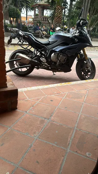 S1000xr