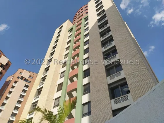 Marcos González Vende Hermoso Apartamento Conectado A Planta Eléctrica Zona Este Barquisimeto Lara #25-4239