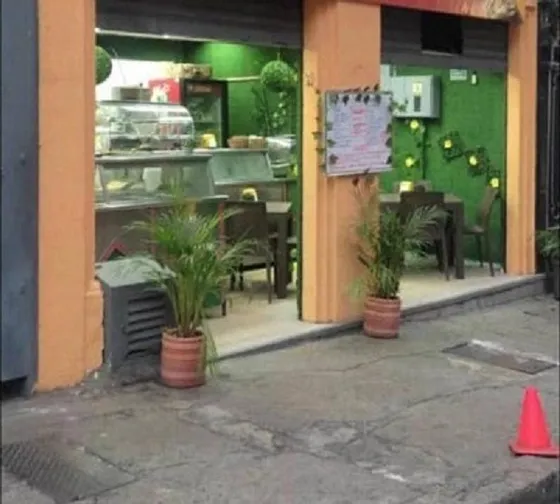 Se Traspasa Luncheria En La Candelaria    Bv