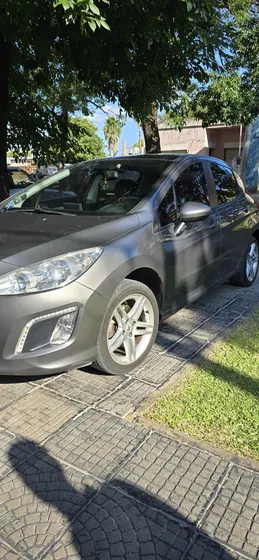 Peugeot 308 2.0 Feline 143cv