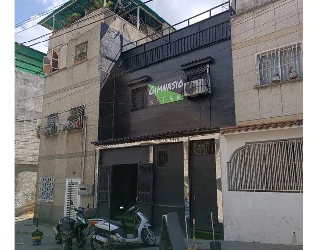 Casa En Venta 189m2  Nueva Caracas Catia