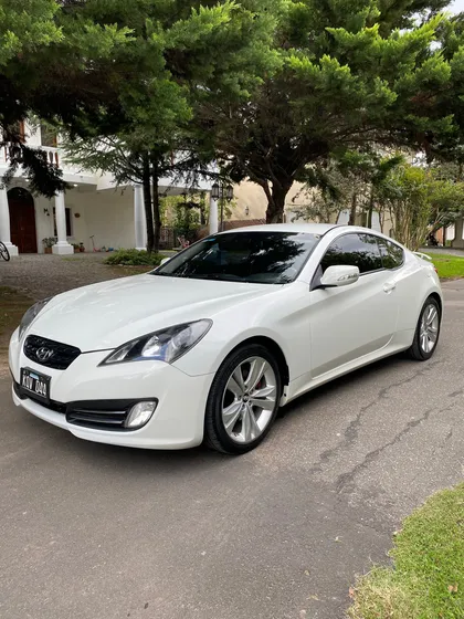 Hyundai Genesis 2.0 Coupe T 210cv Mt