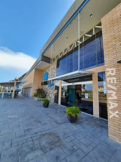 Local Comercial En Mercado La Isla, Av. Terranova Cod: 0751