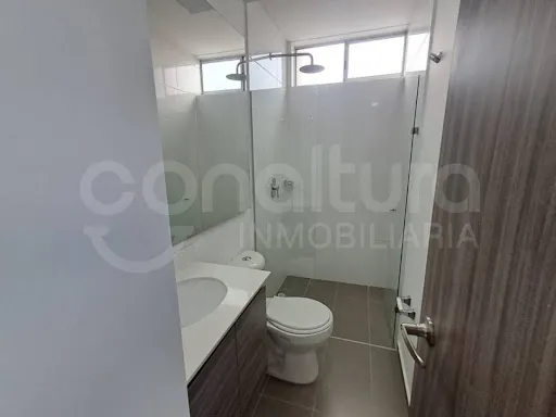 Apartamento En Arriendo Alto De Las Flores 472-7498