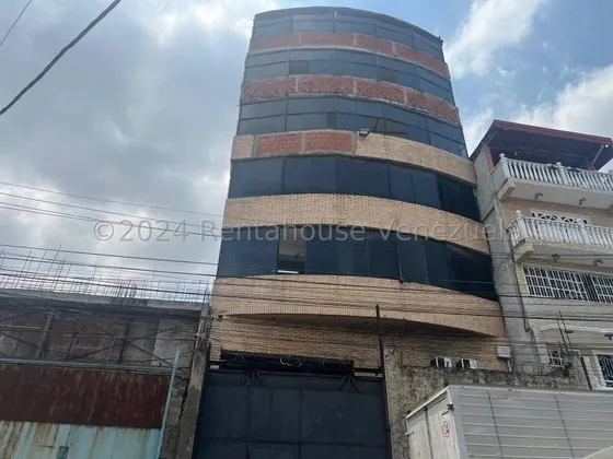 Edificio Comercial En Venta Catia Mls #25-1504 Bm
