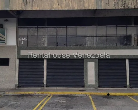 Ab Local Comercial En Pleno Centro De La Zona Industrial Valencia, Muy Bien Ubicado En Avenida Principal Prolongación Michelena