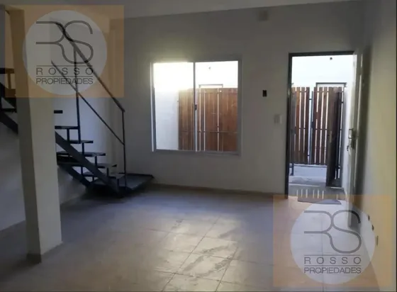 Ph 2 Ambientes En Venta - Castelar - Oportunidad!