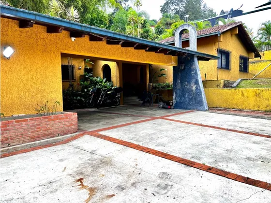 Se Vende Casa T:1.240m2; C:437m2 3h+s/3.5b+s/5p Tusmare, Oripoto