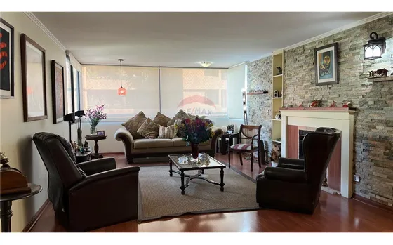 Arriendo Amplio Depatamento