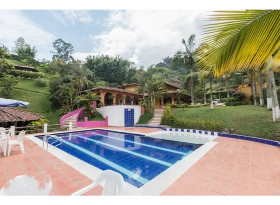 Finca En Girardota Vereda San Diego 1