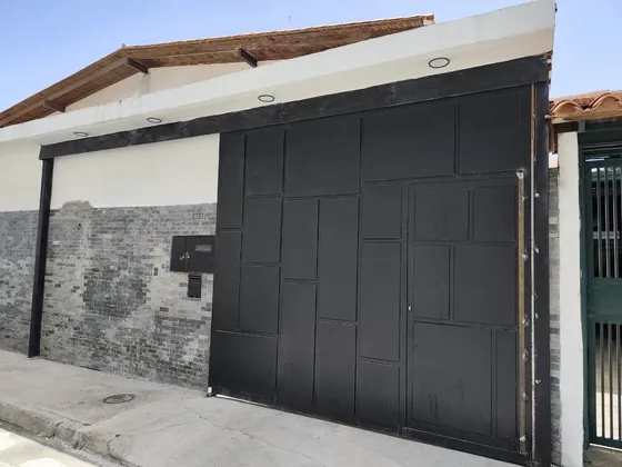 En Venta Amplia Y Hermosa Casa En Excelentes Condiciones - Alto Prado. (r.o)
