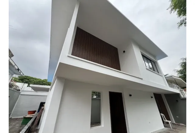 Quinta Comercial A Pie De Calle A Estrenar 