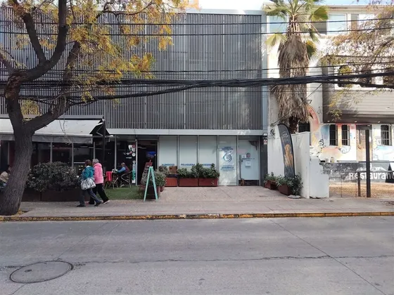 Excelente Local Comercial En Arriendo En Providencia
