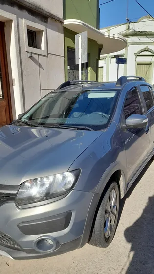 Renault Sandero Stepway 1.6 Privilege 105cv