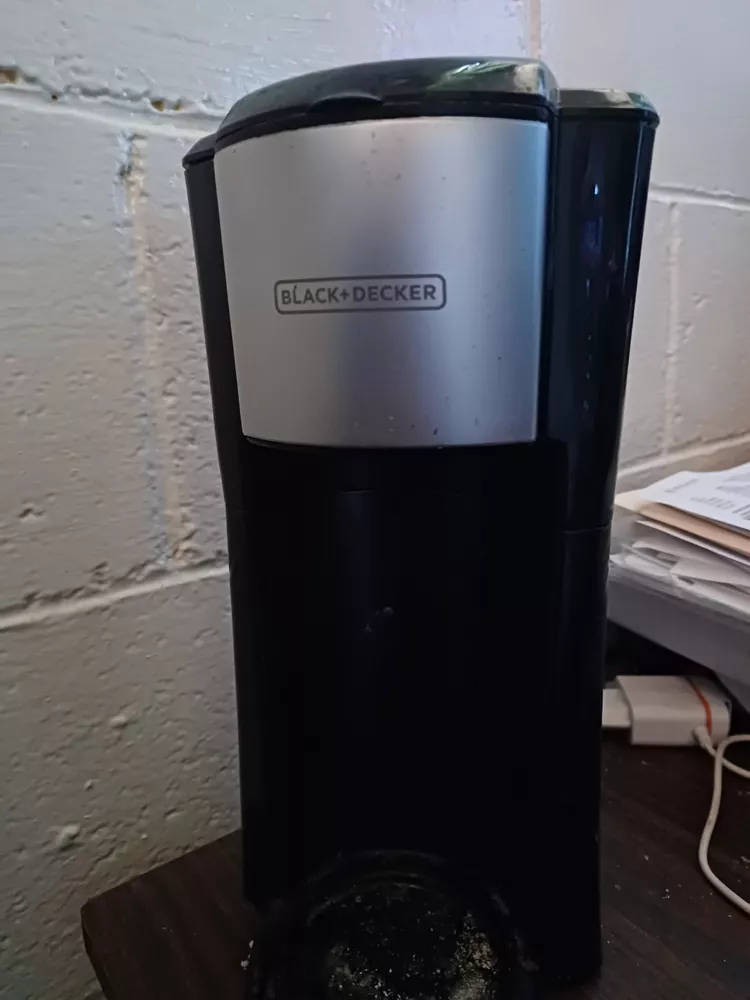 Black + Decker cafetera, individual (de una sola ración), Negro, CM618