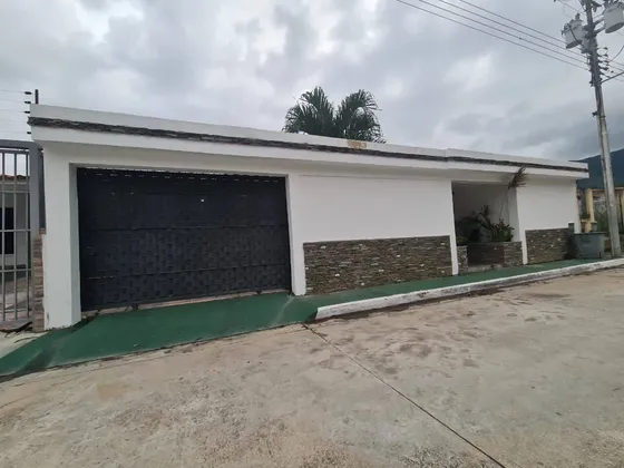 Annic Coronado Vende Casa 506m2 En San Diego La Cumaca 315611