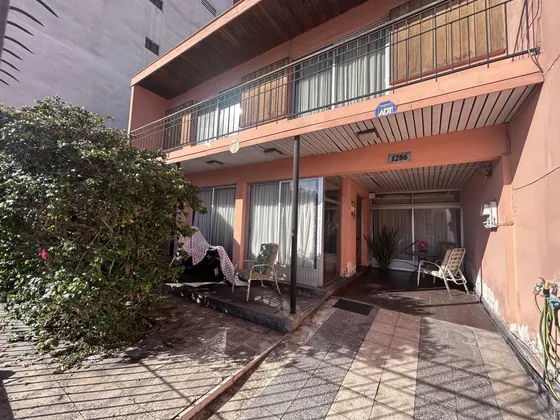 Casa Grande 4d3b A Pasos Parque Brasil