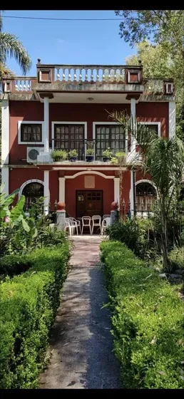 Casa En Venta - 6 Dormitorios 2 Baños - Cocheras - 1.937mts2 - Ituzaingó