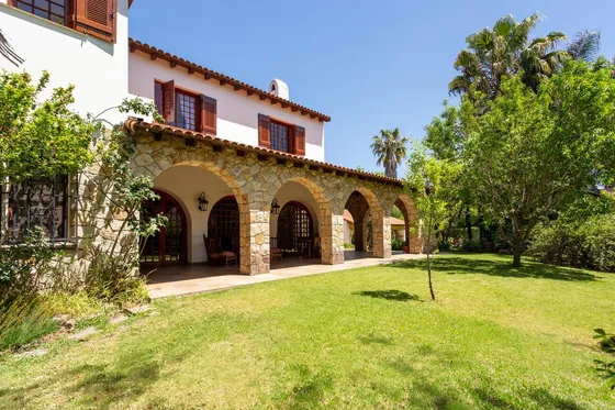 Venta Casa Emblematica- Barrio Cerrado El Casco Moreno/acepta Permuta