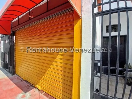 Local Comercial En Alquiler En Barquisimeto Crr 23 A Pie De Calle Zona Centro Este Posee Baño Y Alta Seguridad Cod 25 23086 Comunicate Soy Gabi Irastorza                                               