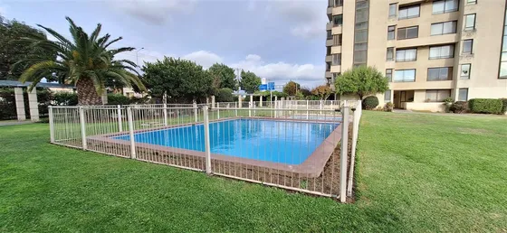 Departamento En Venta De 3 Dorm. En Maipú
