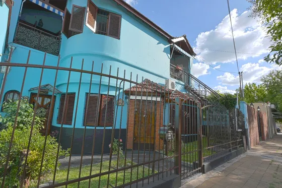 Venta Ph 3 Ambientes En Primer Piso Al Frente En El Palomar!