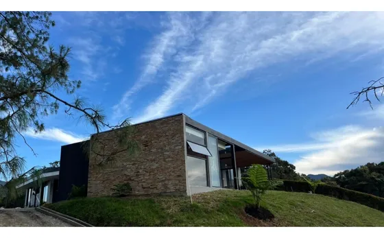 Encantadora Casa Campestre Unidad Cerrada - Vía La Ceja Rionegro...