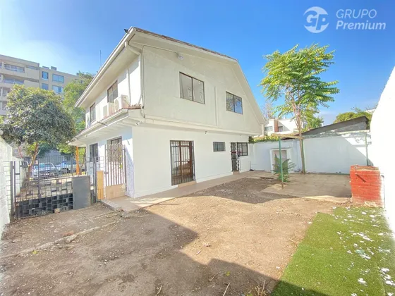Casa En Venta De 5d 2b En Ñuñoa