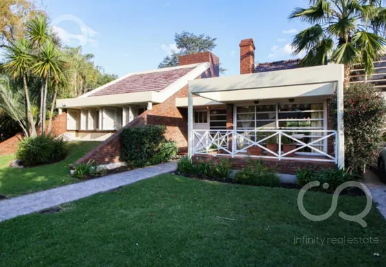 Casa En  Country Club El Paraiso.