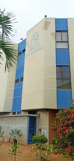 Alquiler Consultorio Médico Reconocida Clínica De Maracaibo