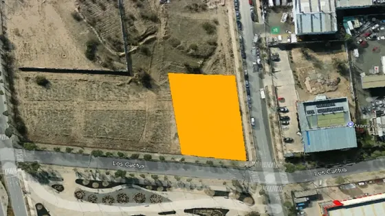Nethaus Vende Terreno De 2.101 M2. Uso Industrial - Pudahuel