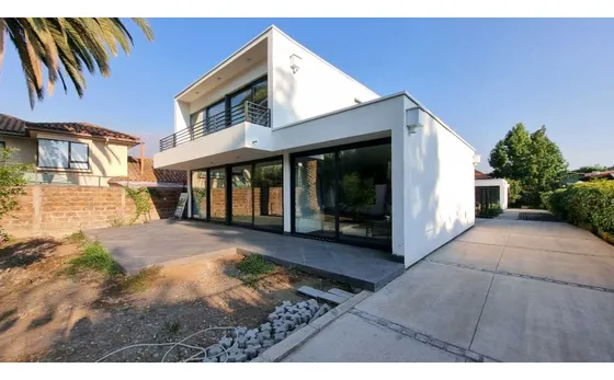Casa En La Reina, Condominio A Estrenar / V. Puelma 