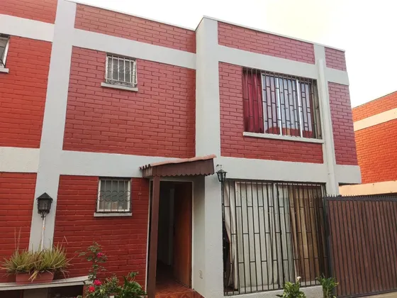 Oportunidad Venta Casa Metro La Cisterna Condominio 3d Y 2b 