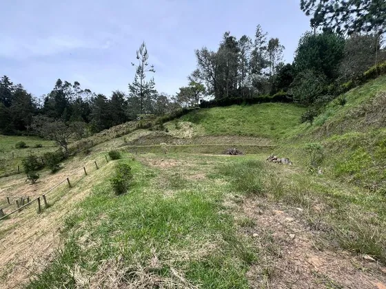 Lote En Venta Ubicado En Guarne Sector Los Lagos (24331).
