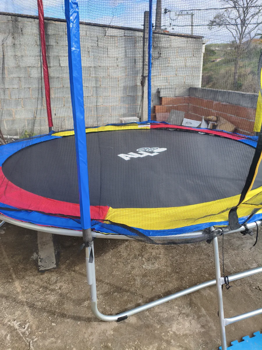 Cama Elastica Grande Pula Pula 3,05m Com Rede De Proteçao Com Ziper...