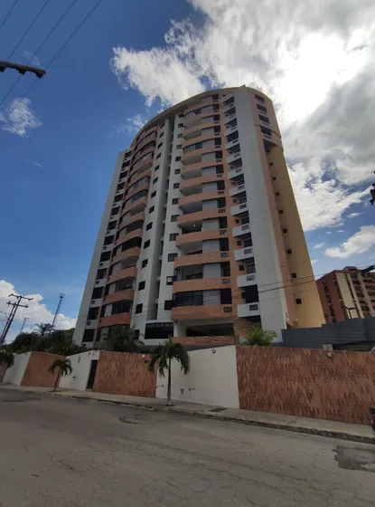 Apto En Venta En Edificio Greco, San Jacinto Dt