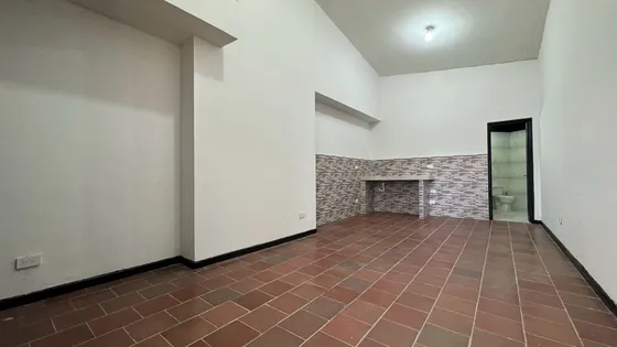 Local Comercial En Venta / Permuta Barrio Las Mercedes Palmira Valle