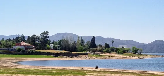 Lote En Venta Con Costa Sobre El Lago San Roque 