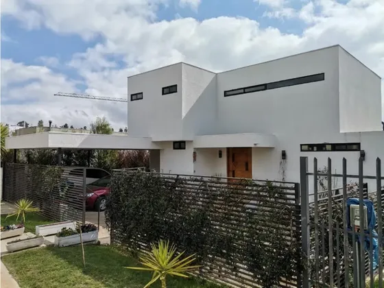 Curauma - Avenida Laguna - Venta De Casa - 6d 5b 2e 1b