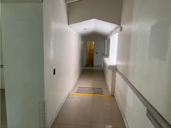 Se Arrienda Casa Comercial En Laureles, Medellin