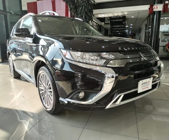 Mitsubishi Outlander 2.4 Se Cvt