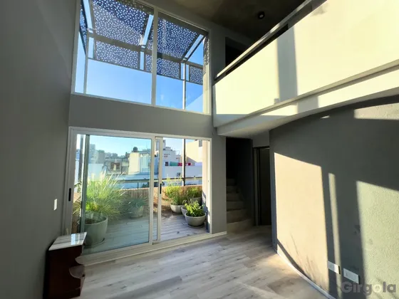 3 Ambientes Con Terraza En Colegiales En Venta