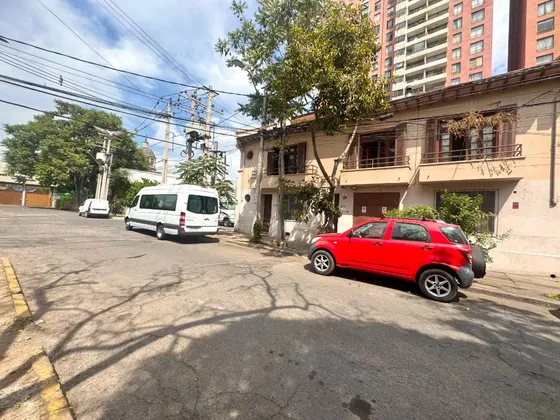 Casa En Venta En Cerro Blanco, Recoleta