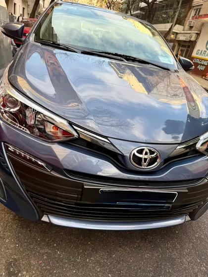 Toyota Yaris 1.5 107cv Xls Pack Cvt Sedan
