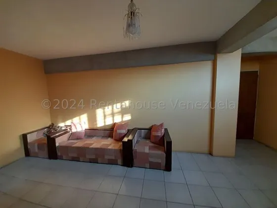 Milagros Inmuebles Apartamento Venta Cabudare Lara Av Intercomunal Barquisimeto Acarigua Economica Residencial Economico Código Inmobiliaria Rent-a-house  25-4560