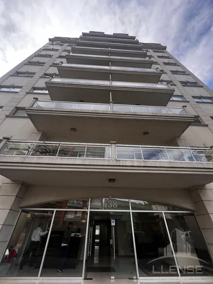 Departamento 2 Ambientes De Categoría En Venta- Quilmes Centro