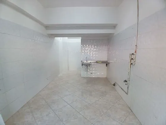  Local En Arriendo Ubicado En Medellín Sector Chagualo  (27029).